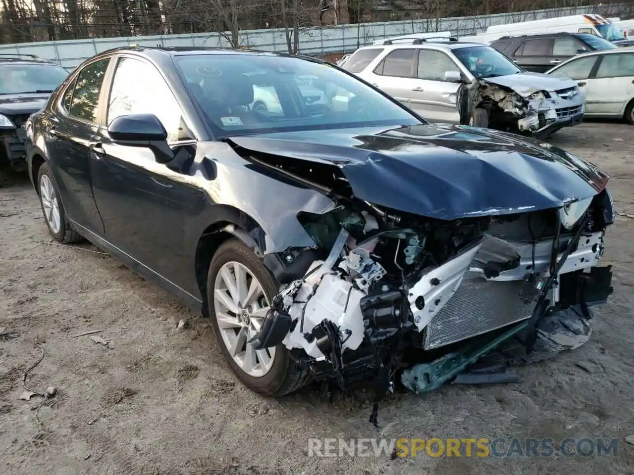 1 Photograph of a damaged car 4T1C11AK6MU484041 TOYOTA CAMRY 2021