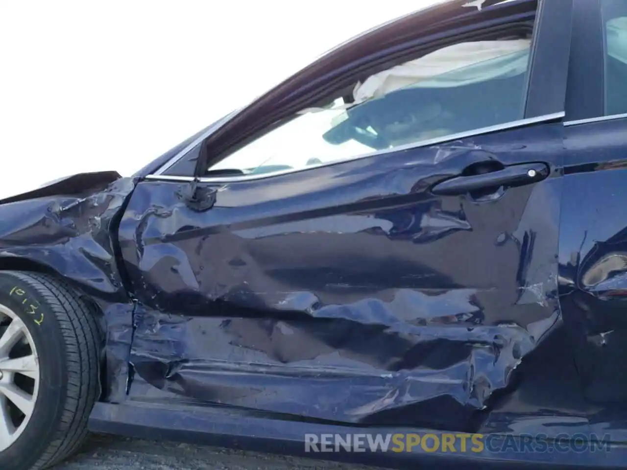 10 Photograph of a damaged car 4T1C11AK6MU487442 TOYOTA CAMRY 2021