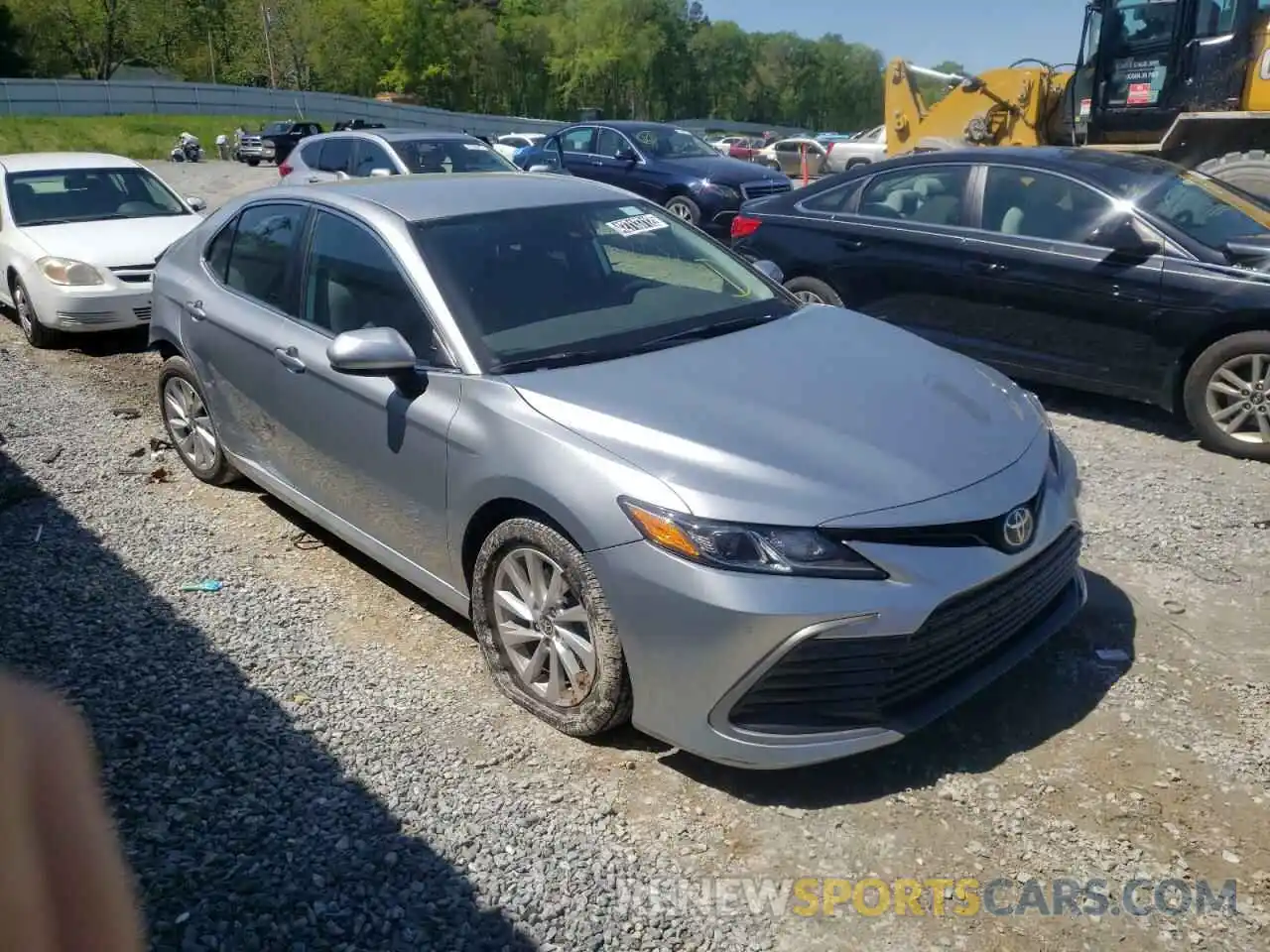 1 Photograph of a damaged car 4T1C11AK6MU523811 TOYOTA CAMRY 2021