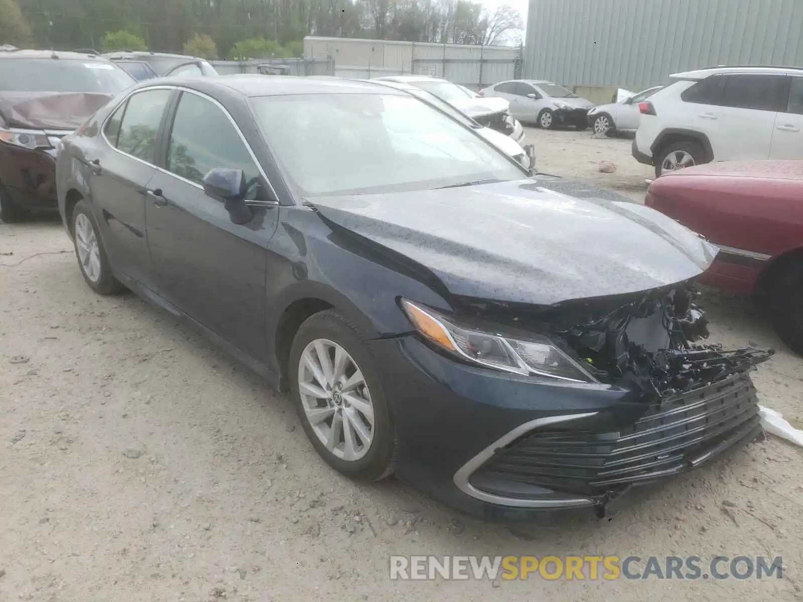 1 Photograph of a damaged car 4T1C11AK6MU535019 TOYOTA CAMRY 2021