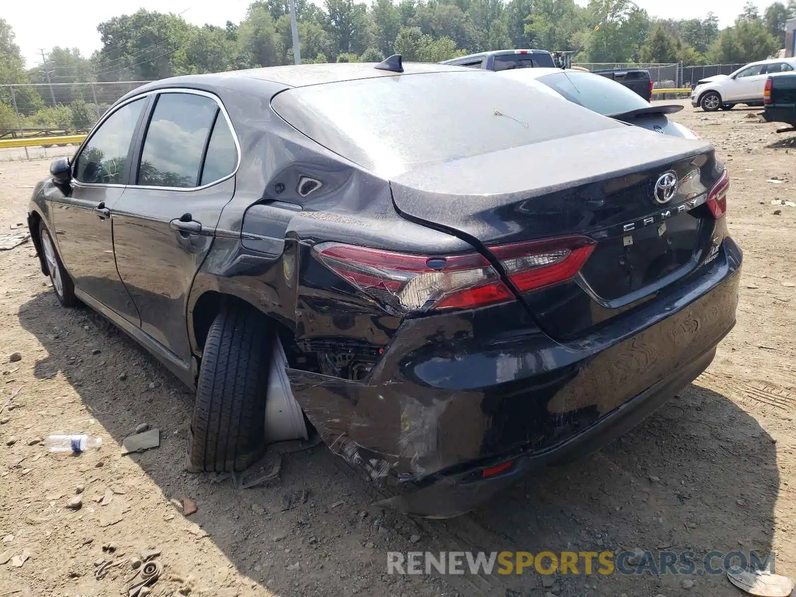 3 Photograph of a damaged car 4T1C11AK6MU543539 TOYOTA CAMRY 2021