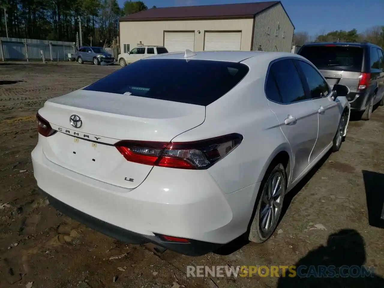 4 Photograph of a damaged car 4T1C11AK6MU546120 TOYOTA CAMRY 2021