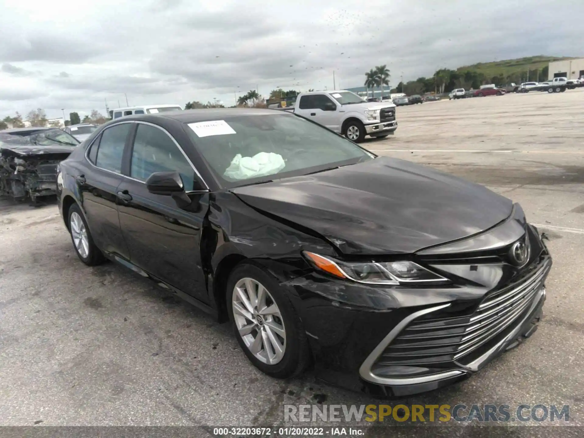 1 Photograph of a damaged car 4T1C11AK6MU564732 TOYOTA CAMRY 2021