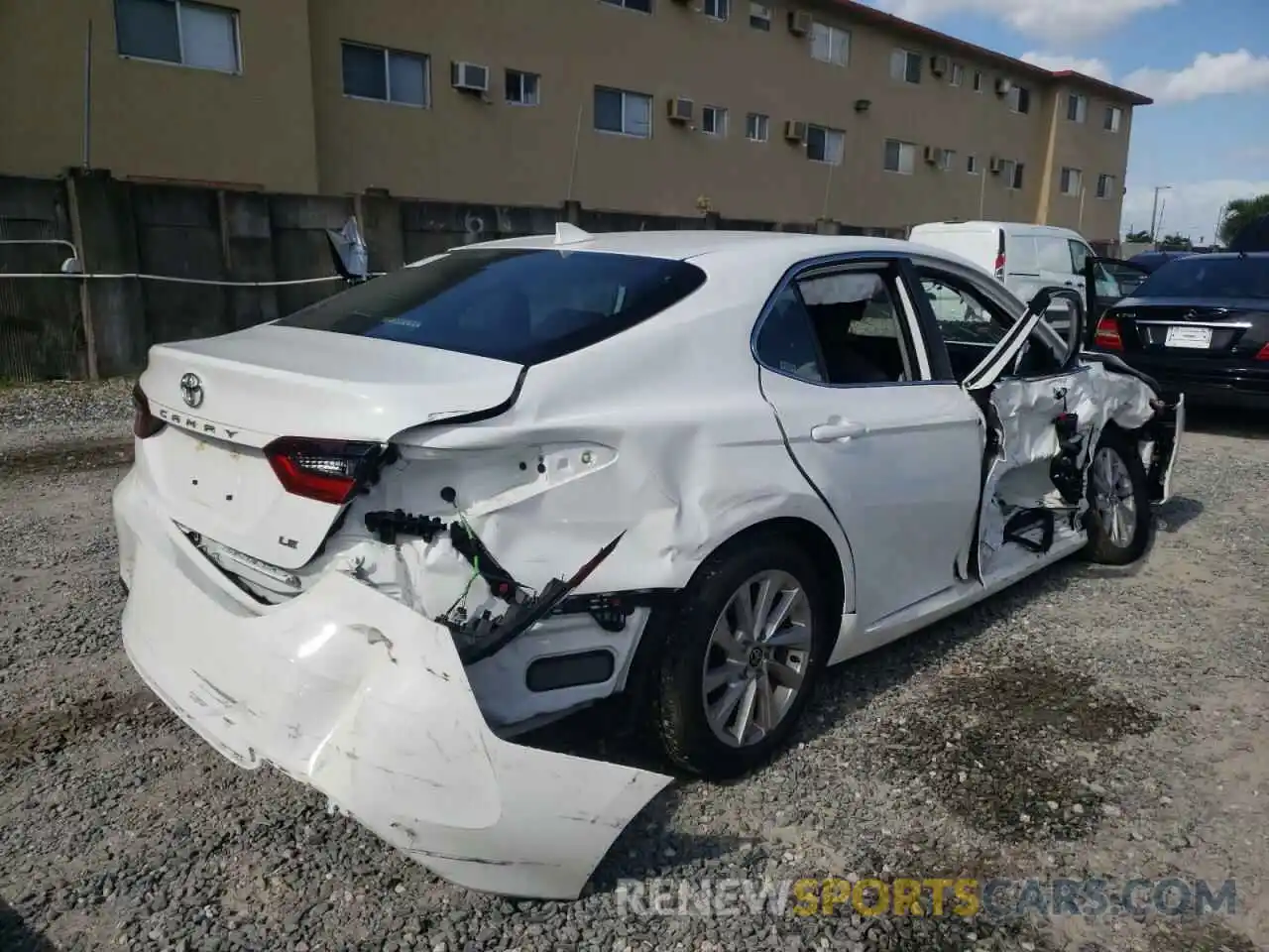 4 Photograph of a damaged car 4T1C11AK6MU574967 TOYOTA CAMRY 2021