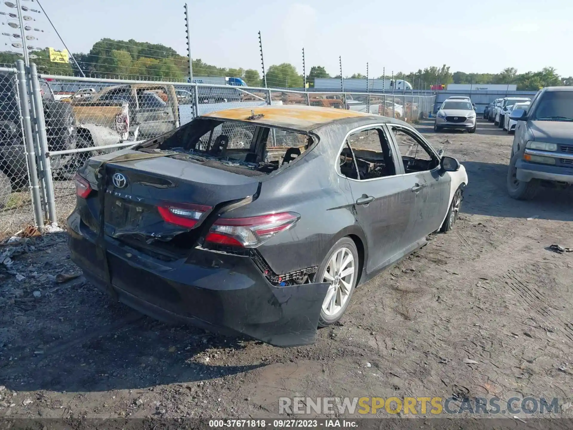 4 Photograph of a damaged car 4T1C11AK6MU578629 TOYOTA CAMRY 2021