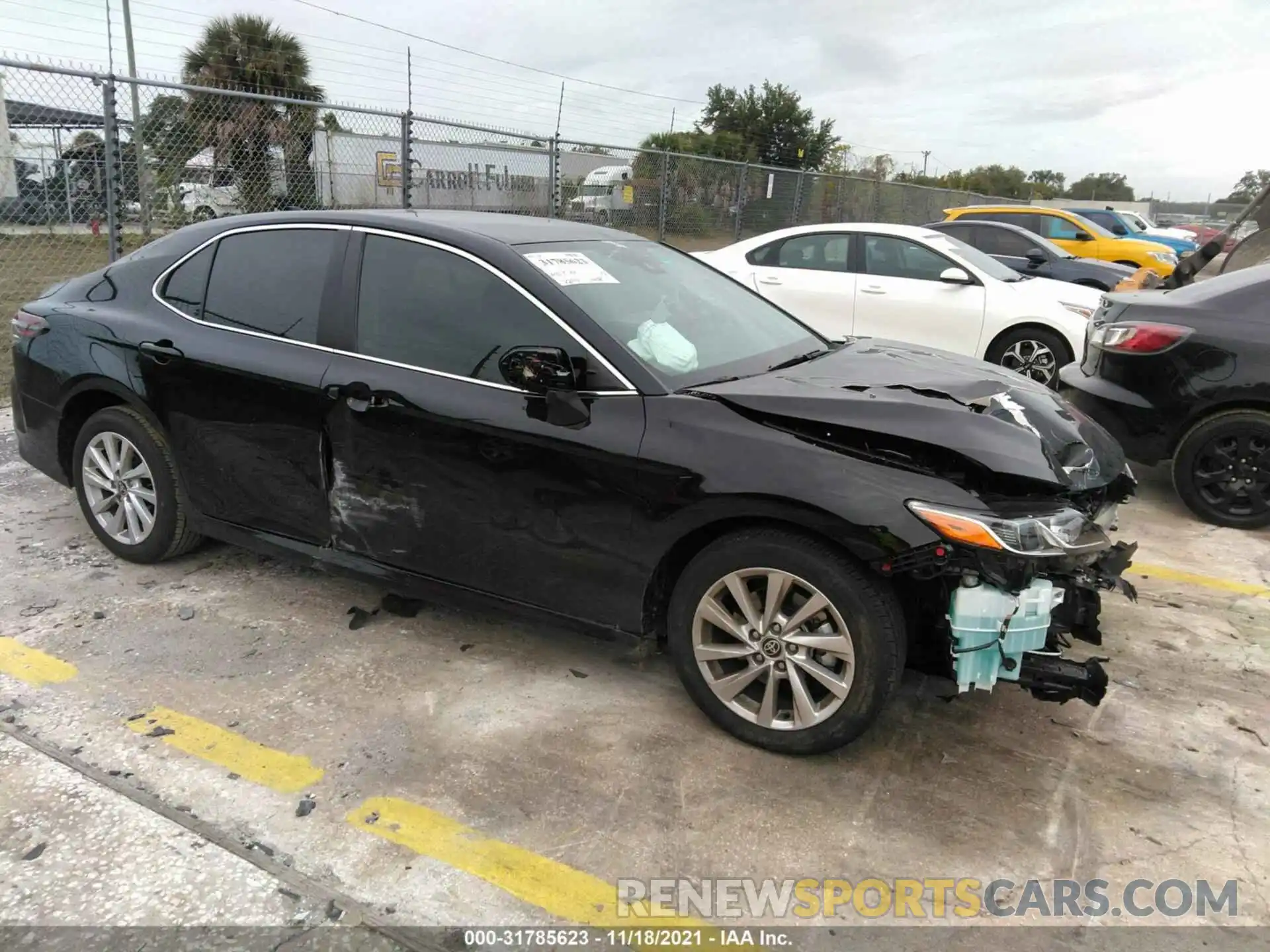 1 Photograph of a damaged car 4T1C11AK6MU581630 TOYOTA CAMRY 2021