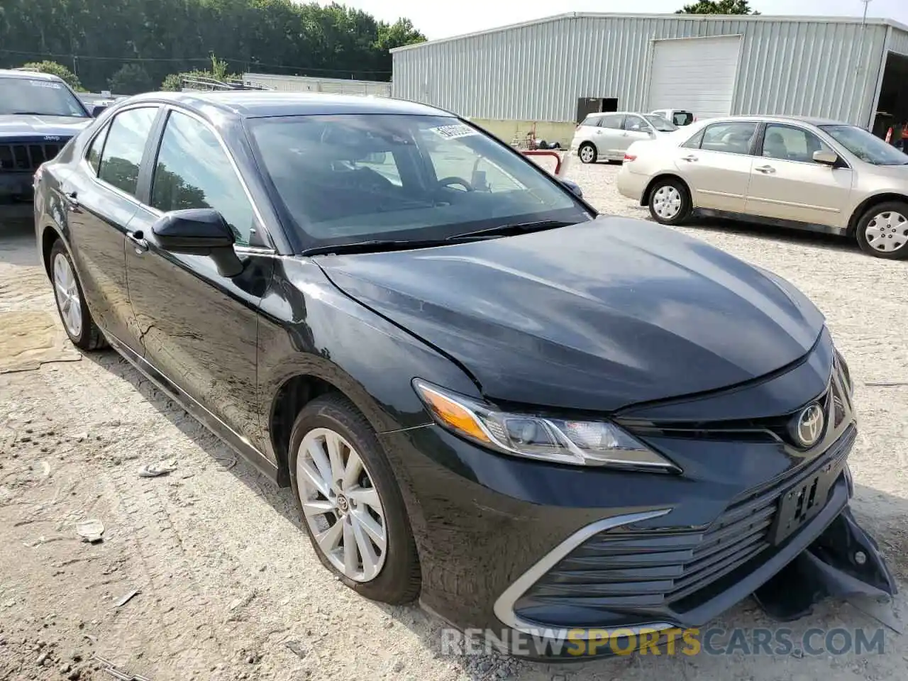 1 Photograph of a damaged car 4T1C11AK6MU601407 TOYOTA CAMRY 2021