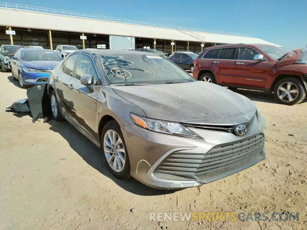 1 Photograph of a damaged car 4T1C11AK6MU606106 TOYOTA CAMRY 2021