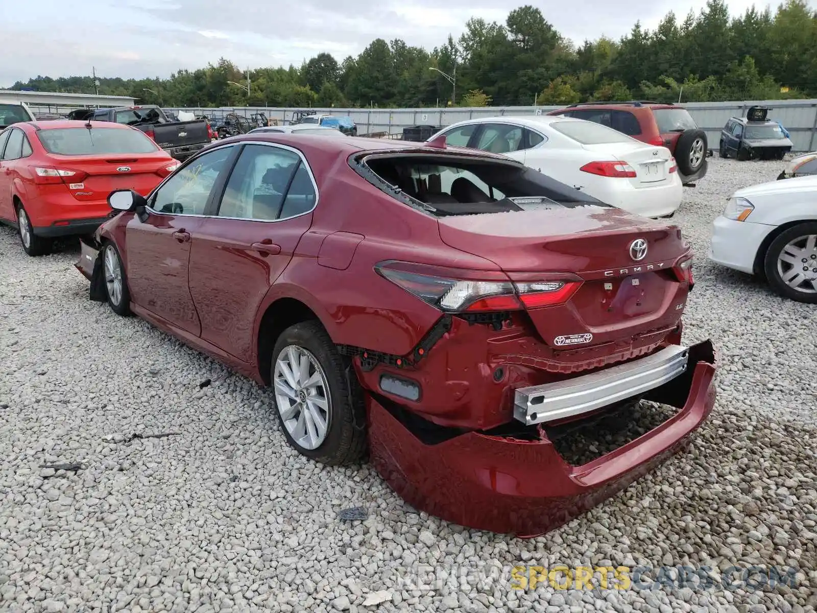 3 Photograph of a damaged car 4T1C11AK6MU610625 TOYOTA CAMRY 2021