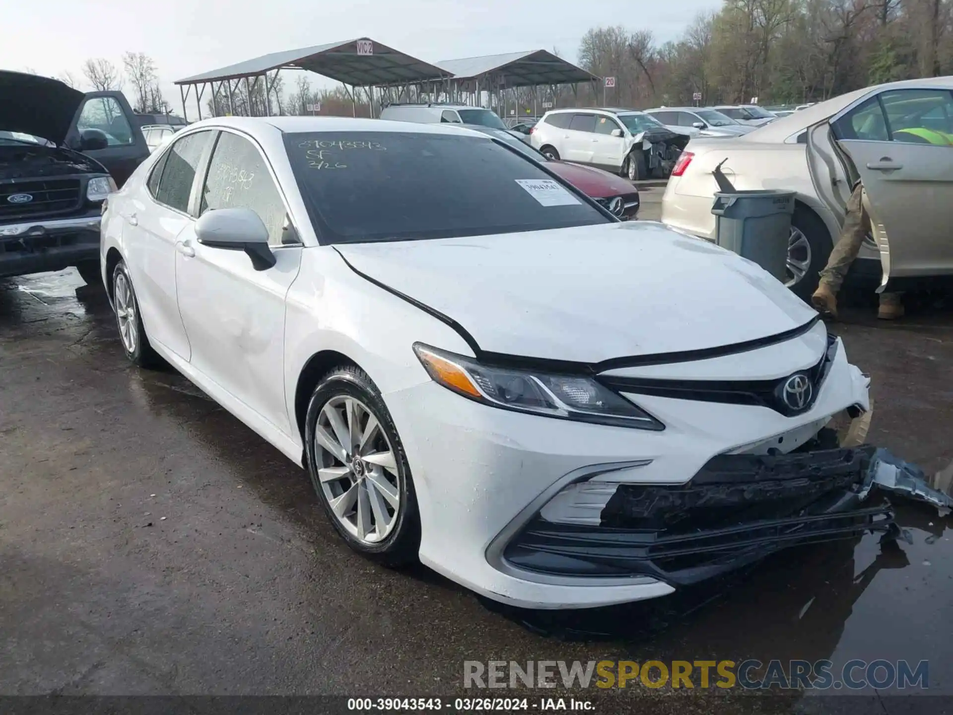 1 Photograph of a damaged car 4T1C11AK6MU616022 TOYOTA CAMRY 2021