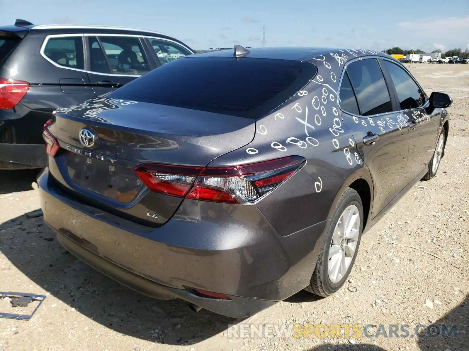 4 Photograph of a damaged car 4T1C11AK7MU404357 TOYOTA CAMRY 2021