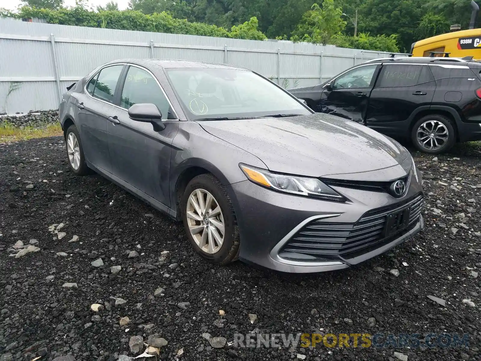 1 Photograph of a damaged car 4T1C11AK7MU411180 TOYOTA CAMRY 2021