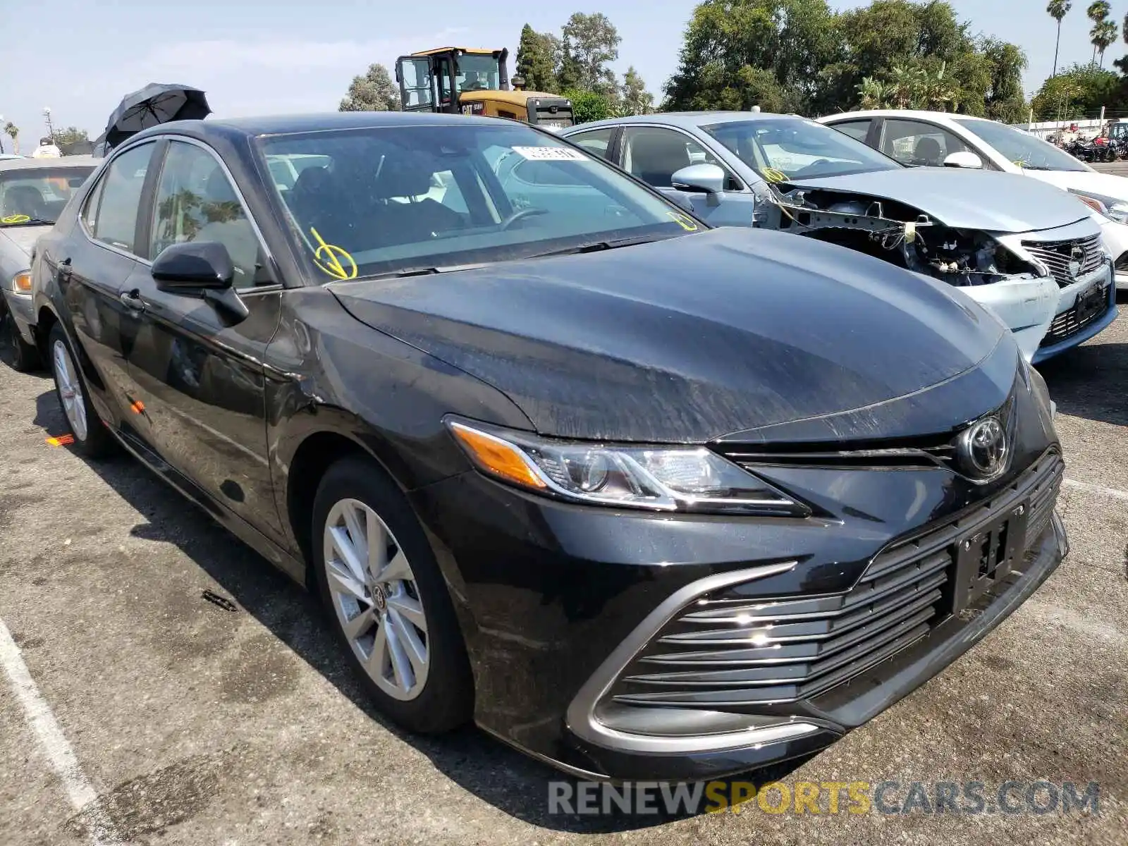 1 Photograph of a damaged car 4T1C11AK7MU429002 TOYOTA CAMRY 2021