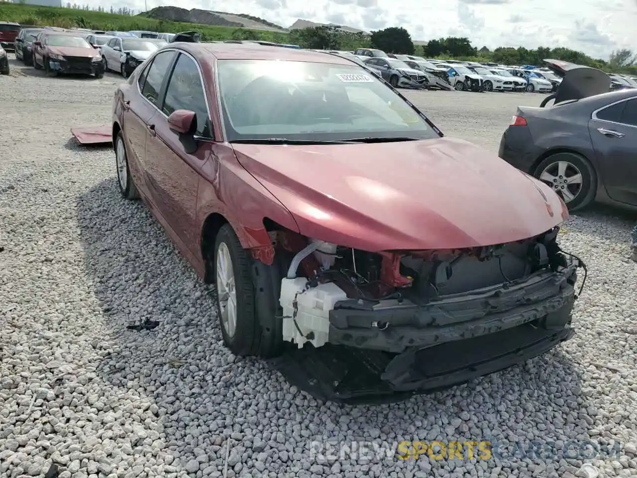 1 Photograph of a damaged car 4T1C11AK7MU546109 TOYOTA CAMRY 2021