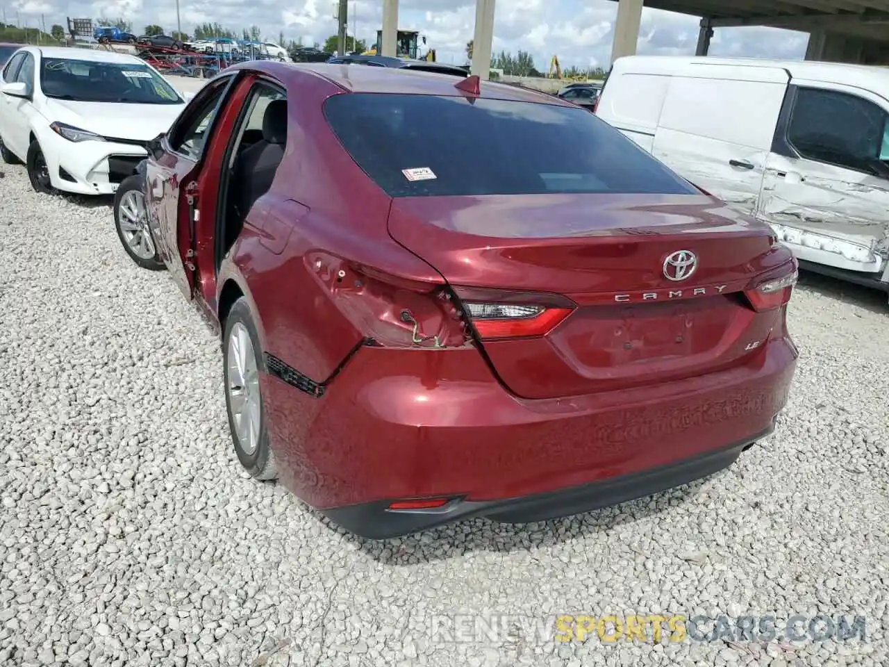 3 Photograph of a damaged car 4T1C11AK7MU546109 TOYOTA CAMRY 2021