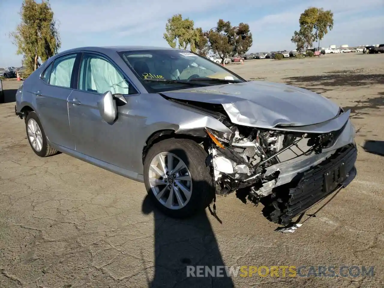 1 Photograph of a damaged car 4T1C11AK7MU548698 TOYOTA CAMRY 2021