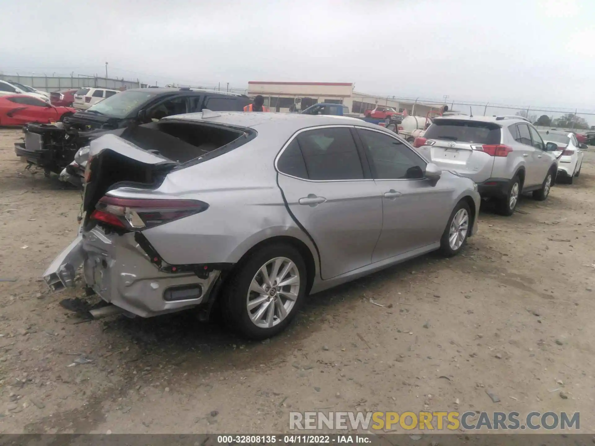 4 Photograph of a damaged car 4T1C11AK7MU548961 TOYOTA CAMRY 2021