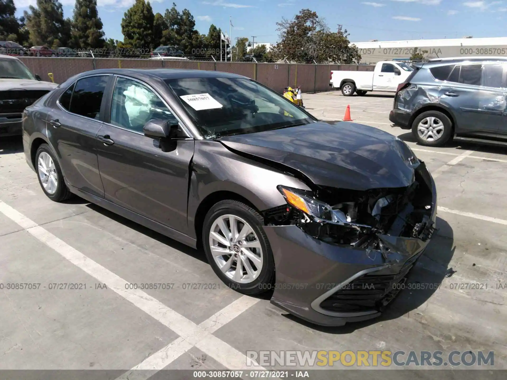 1 Photograph of a damaged car 4T1C11AK7MU553884 TOYOTA CAMRY 2021