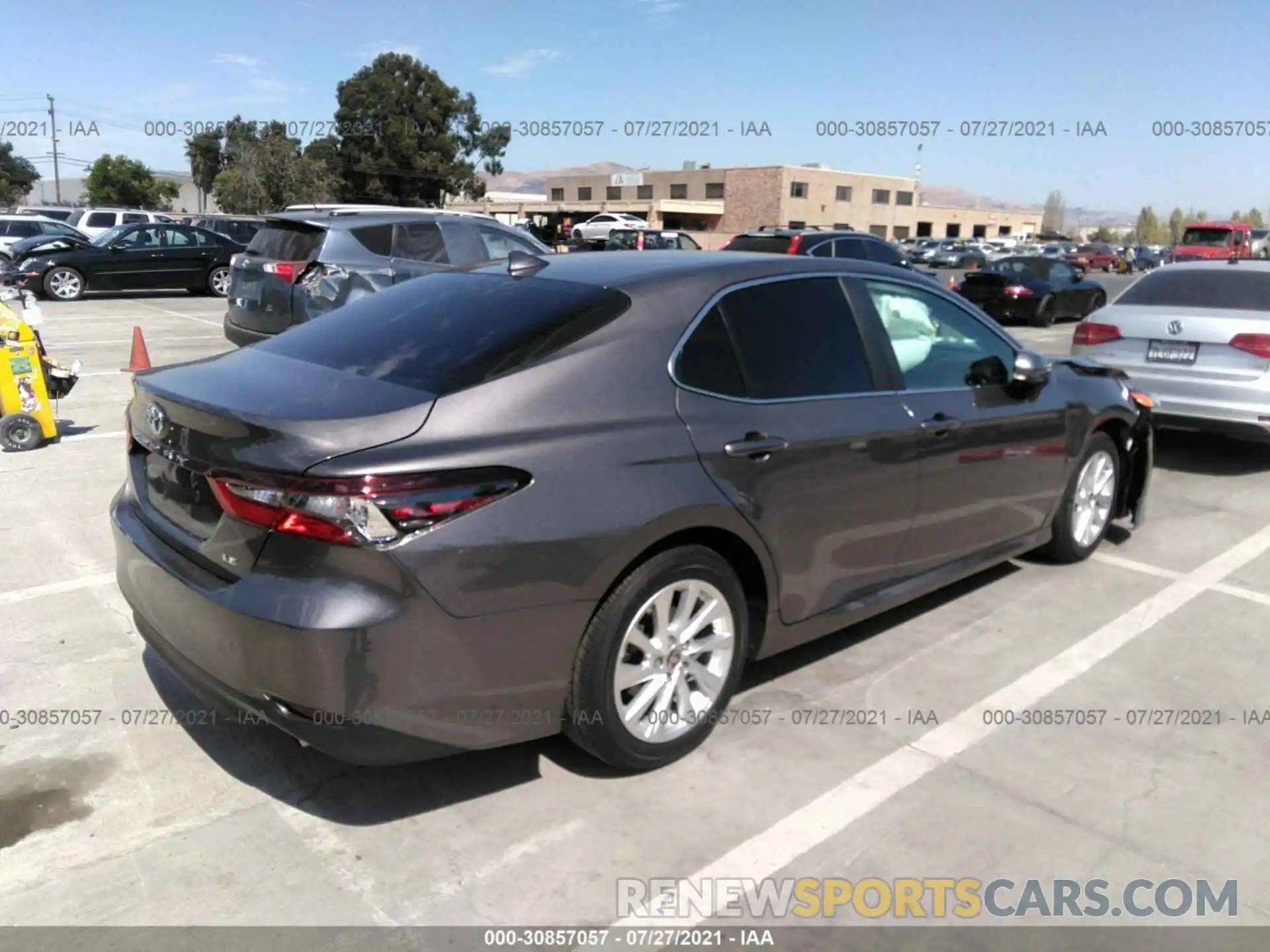 4 Photograph of a damaged car 4T1C11AK7MU553884 TOYOTA CAMRY 2021