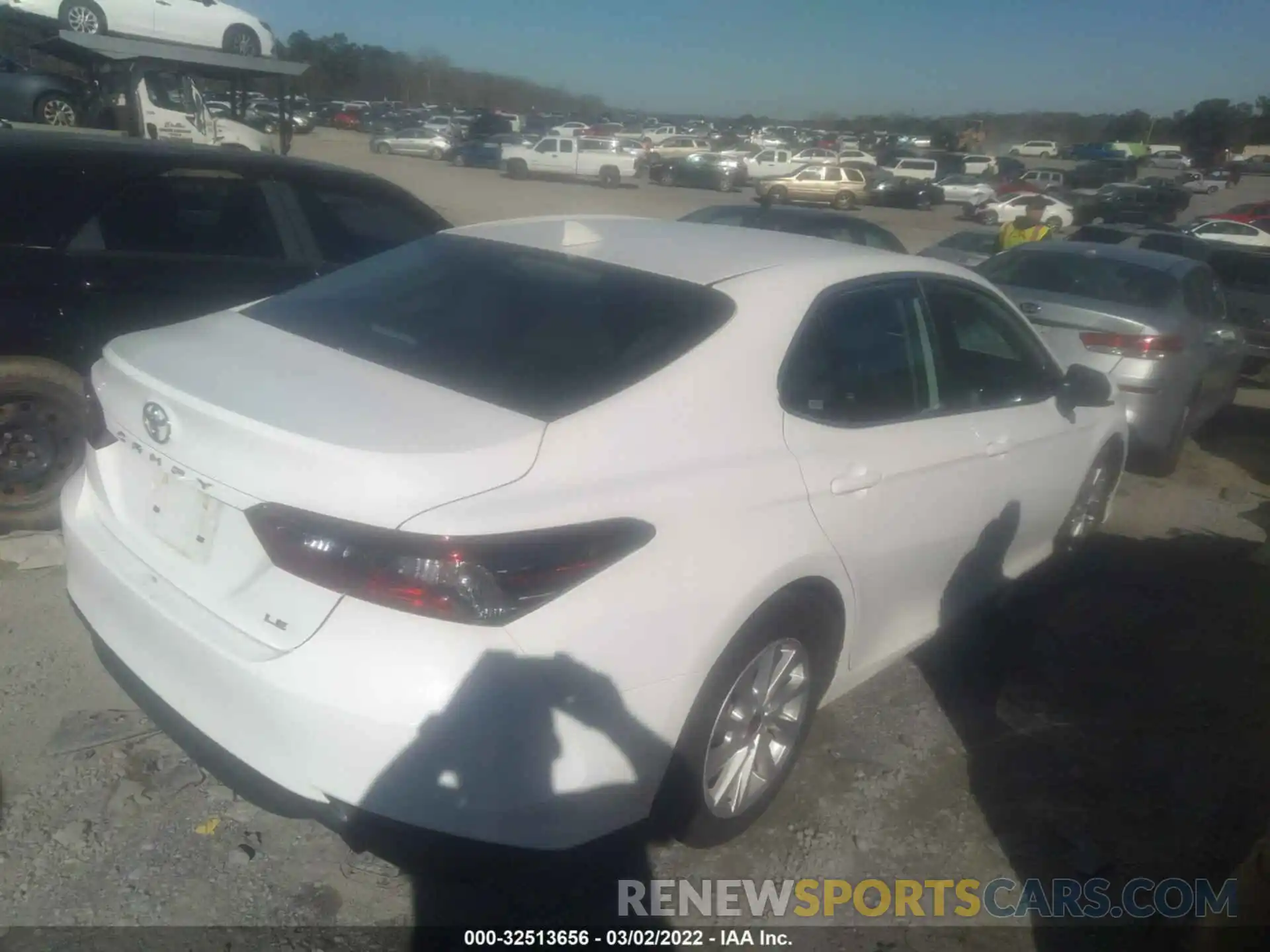 4 Photograph of a damaged car 4T1C11AK7MU563234 TOYOTA CAMRY 2021