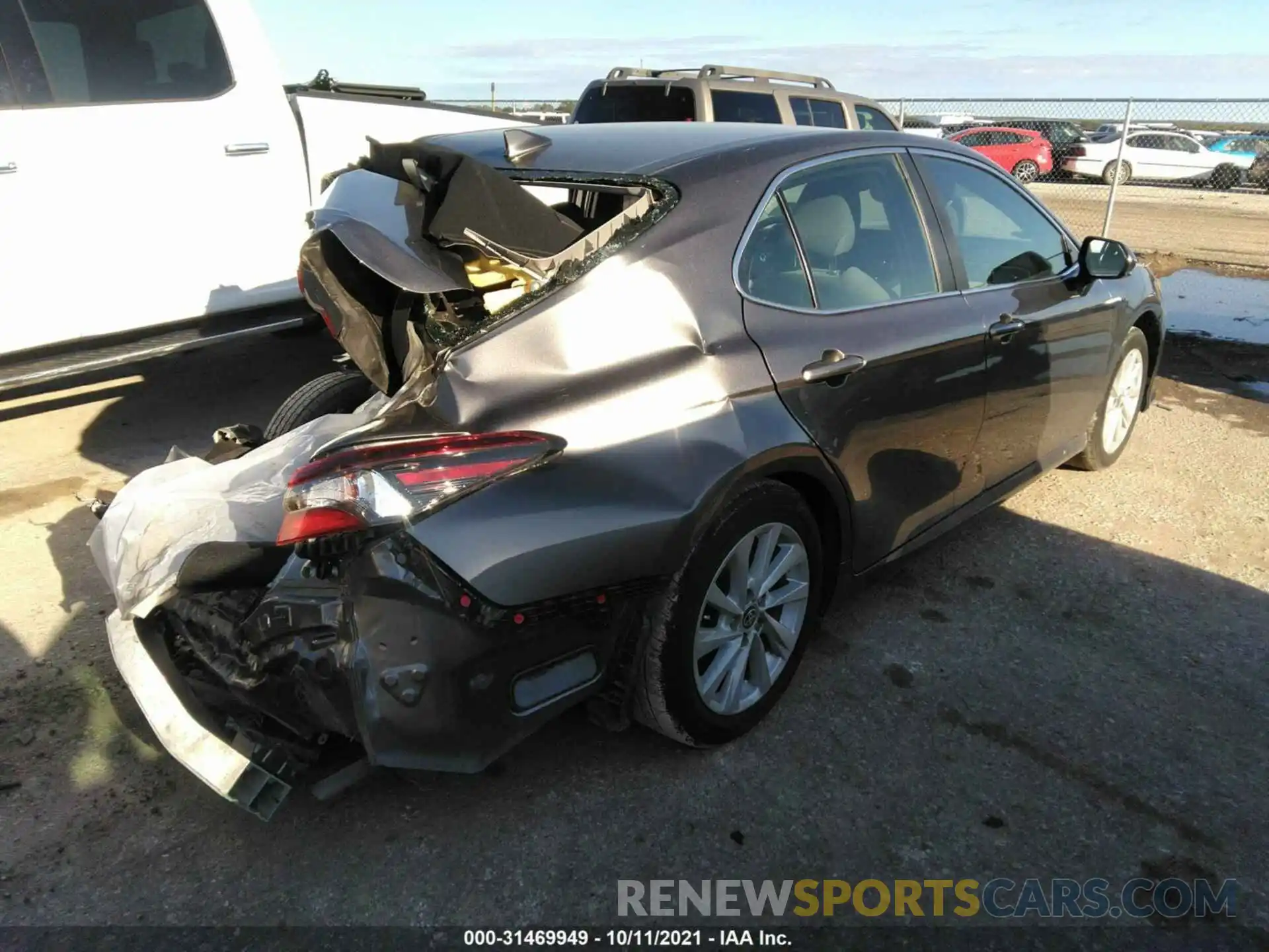 4 Photograph of a damaged car 4T1C11AK7MU577215 TOYOTA CAMRY 2021