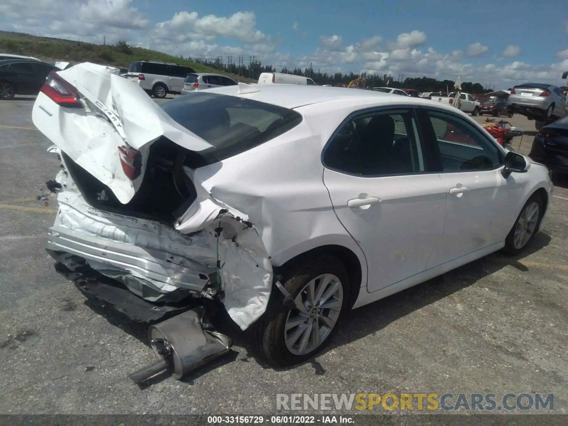 4 Photograph of a damaged car 4T1C11AK7MU579577 TOYOTA CAMRY 2021