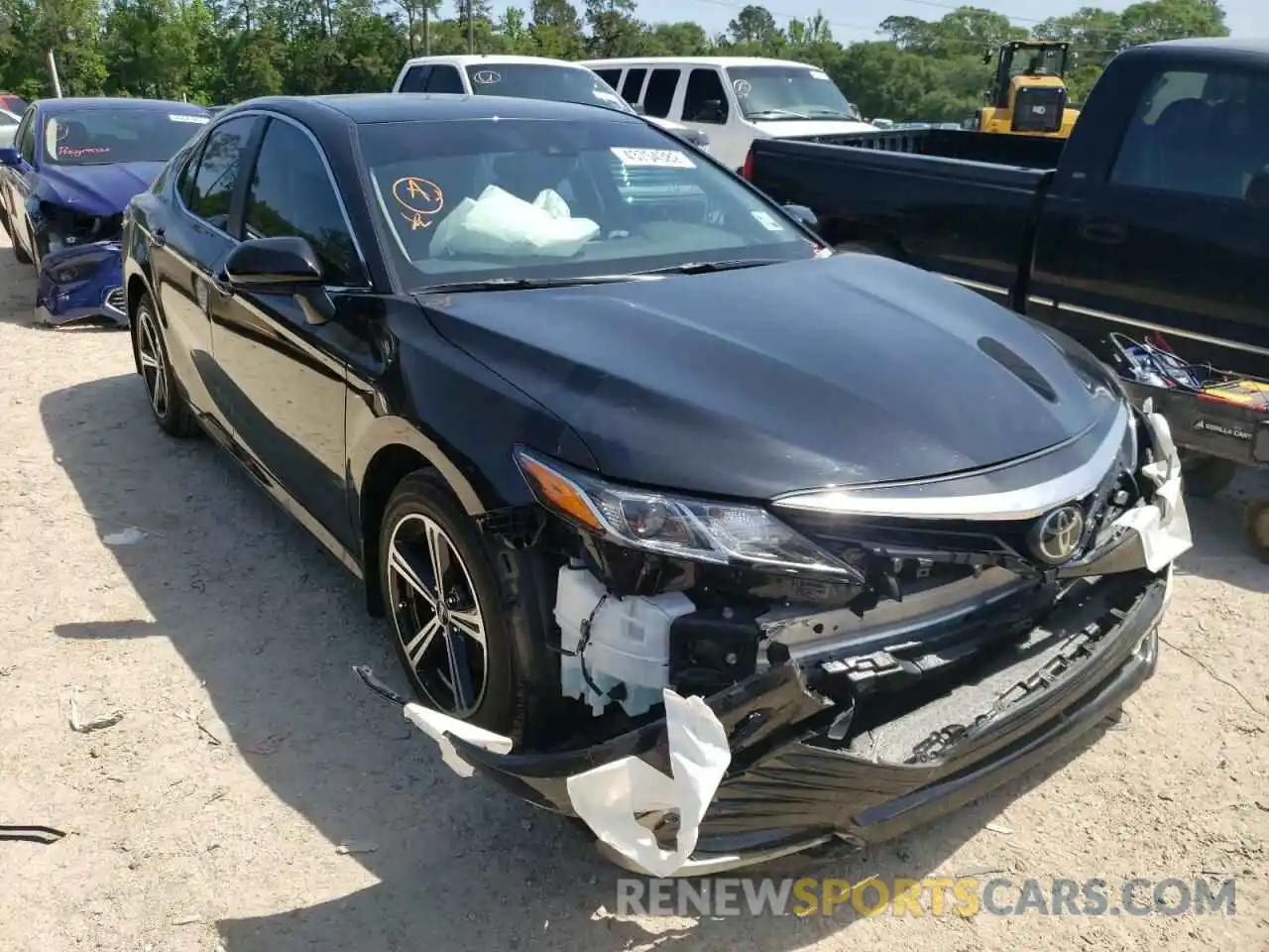 1 Photograph of a damaged car 4T1C11AK8MU406652 TOYOTA CAMRY 2021