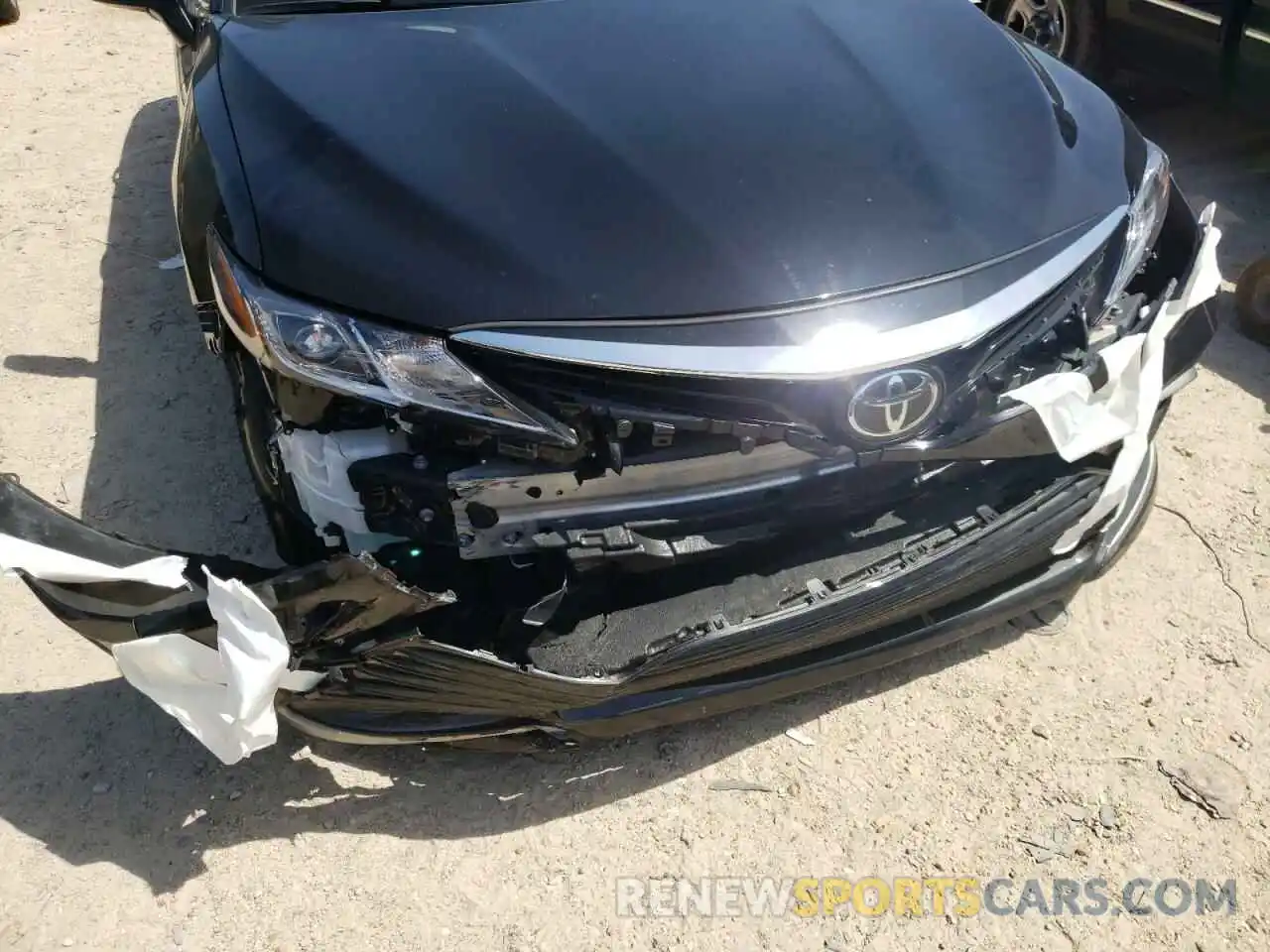 9 Photograph of a damaged car 4T1C11AK8MU406652 TOYOTA CAMRY 2021