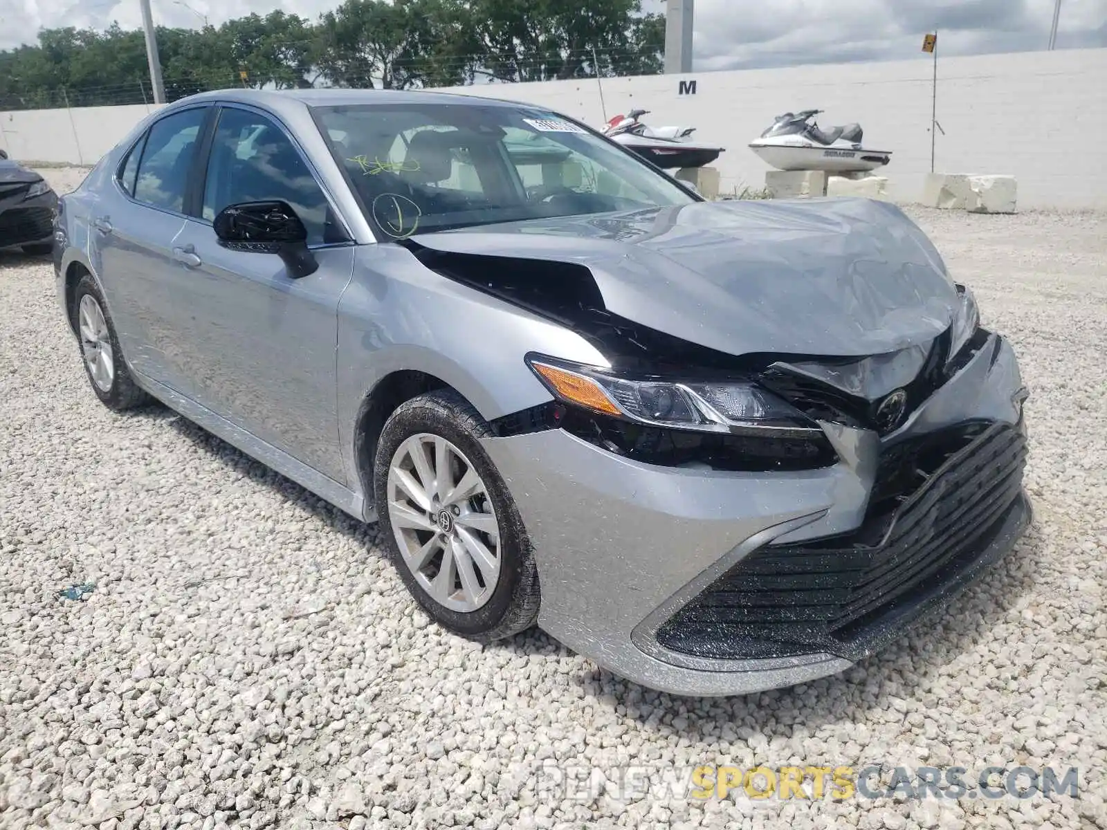 1 Photograph of a damaged car 4T1C11AK8MU429204 TOYOTA CAMRY 2021