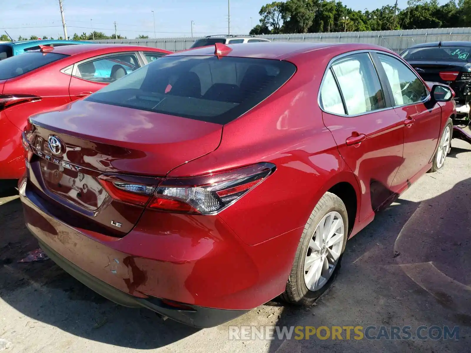 4 Photograph of a damaged car 4T1C11AK8MU445354 TOYOTA CAMRY 2021