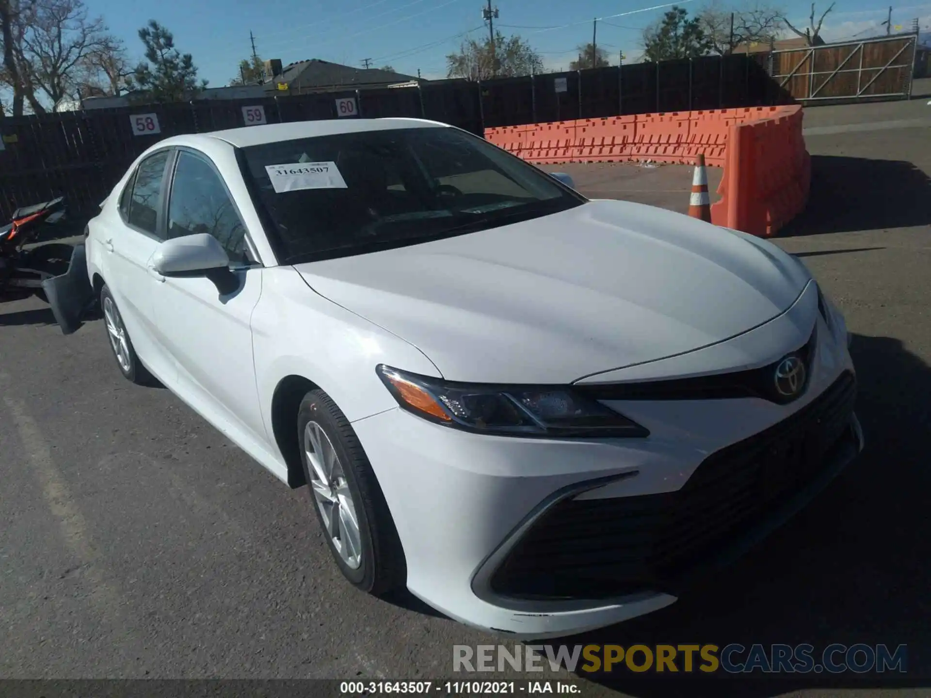 1 Photograph of a damaged car 4T1C11AK8MU463627 TOYOTA CAMRY 2021