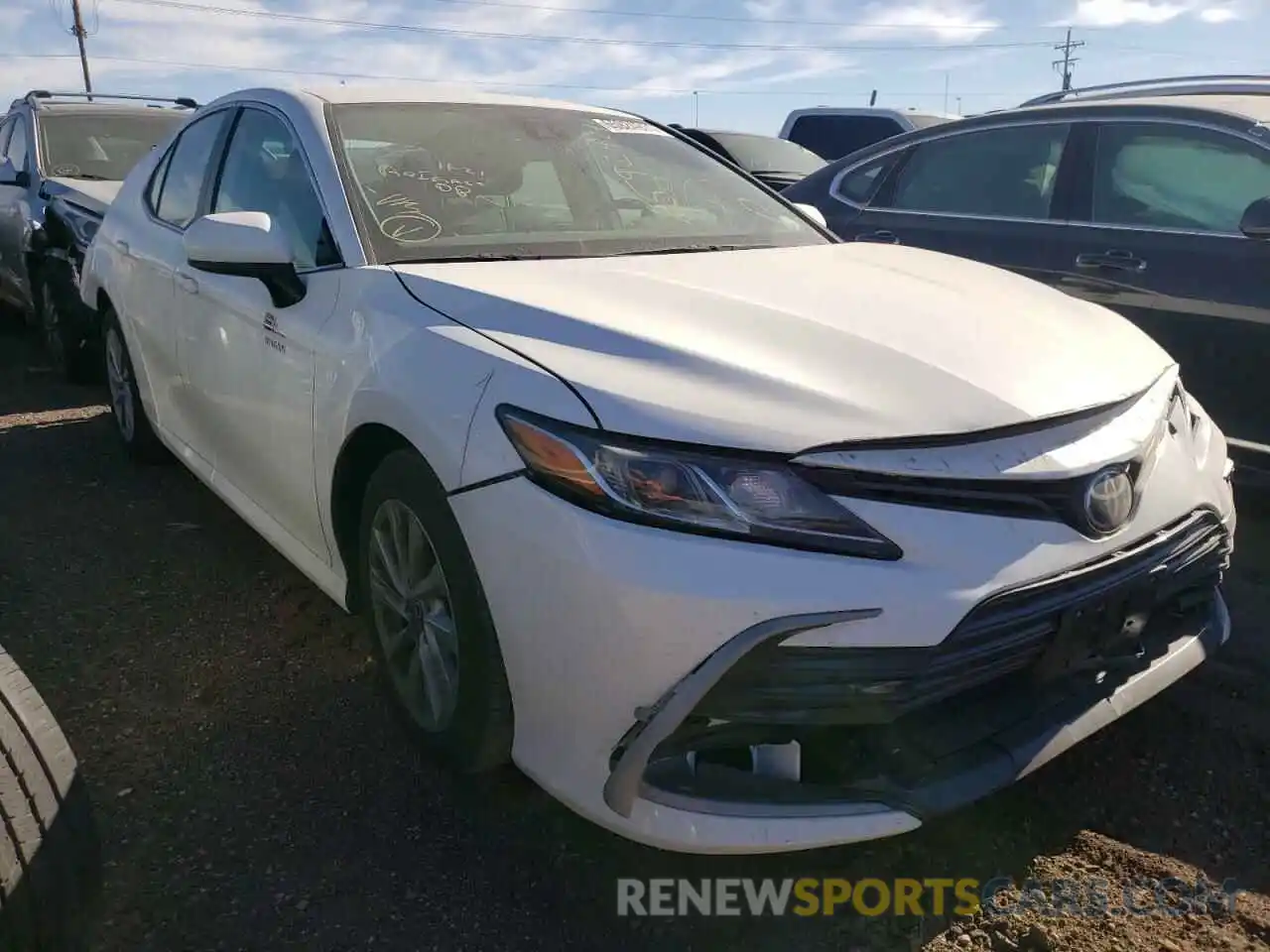 1 Photograph of a damaged car 4T1C11AK8MU489435 TOYOTA CAMRY 2021