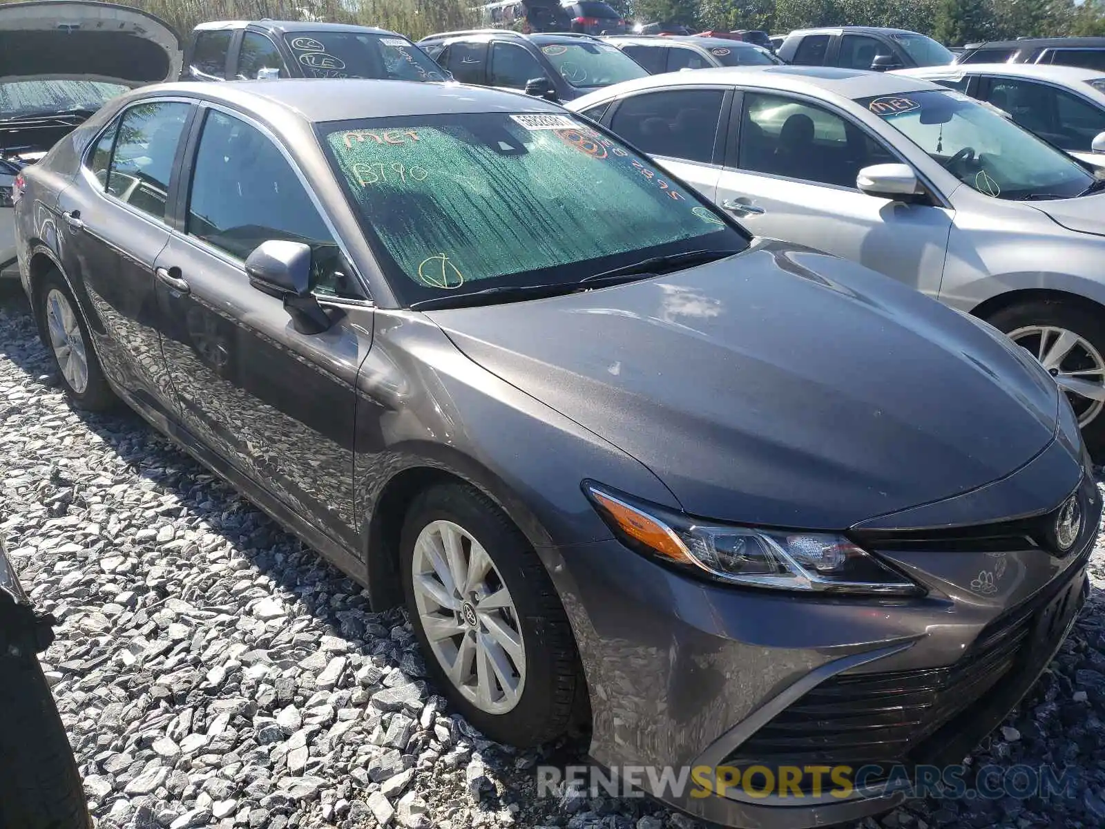 1 Photograph of a damaged car 4T1C11AK8MU540822 TOYOTA CAMRY 2021