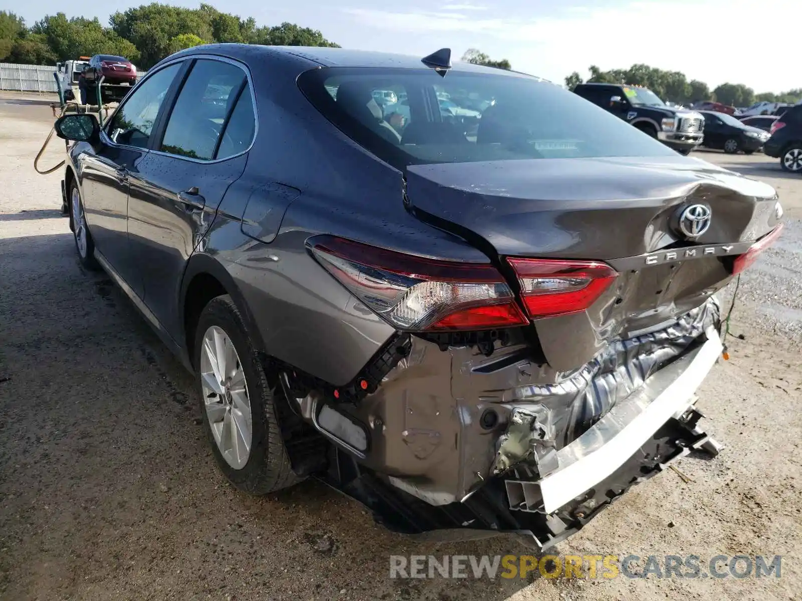 3 Photograph of a damaged car 4T1C11AK8MU552534 TOYOTA CAMRY 2021