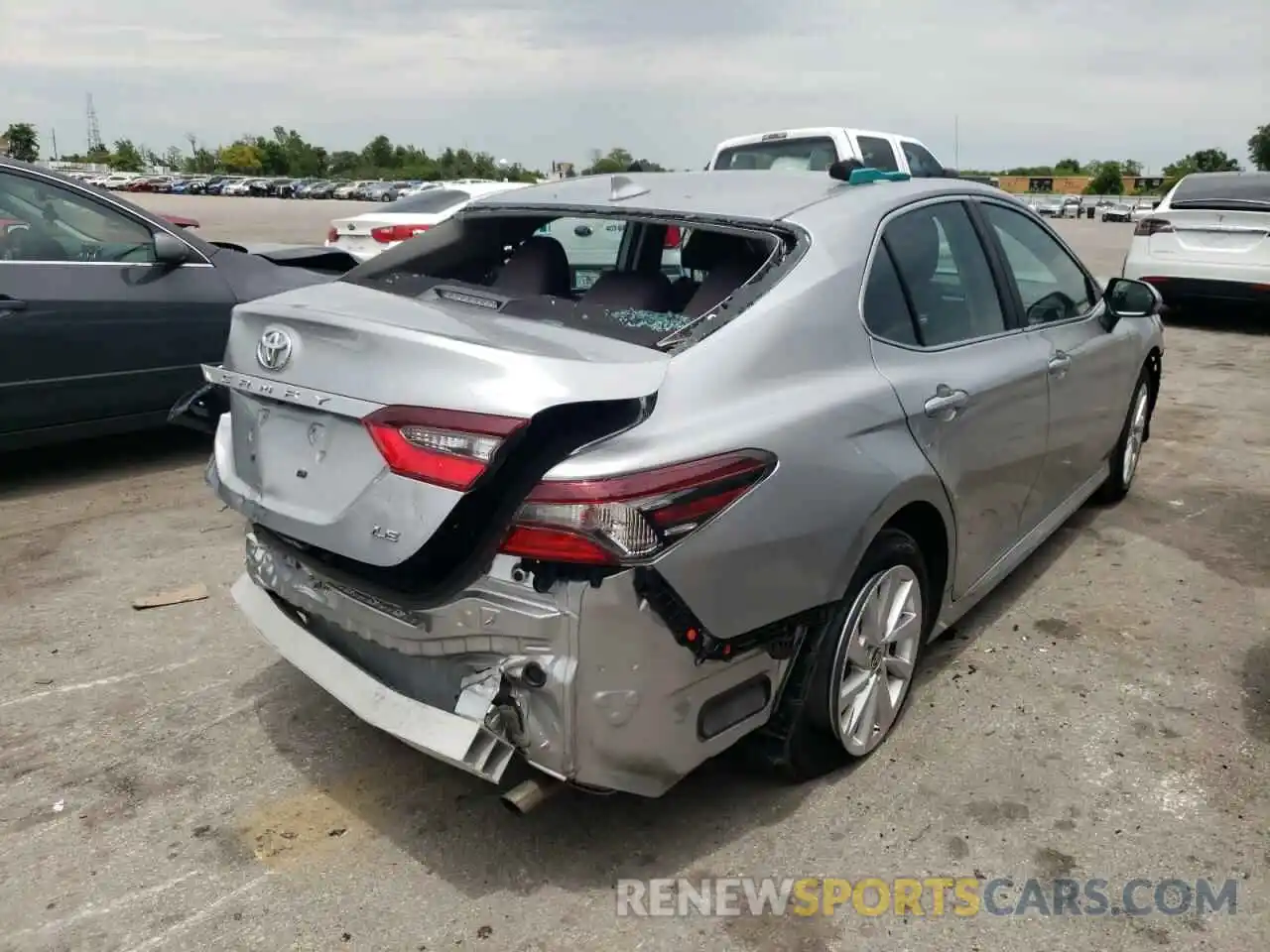 4 Photograph of a damaged car 4T1C11AK8MU553120 TOYOTA CAMRY 2021