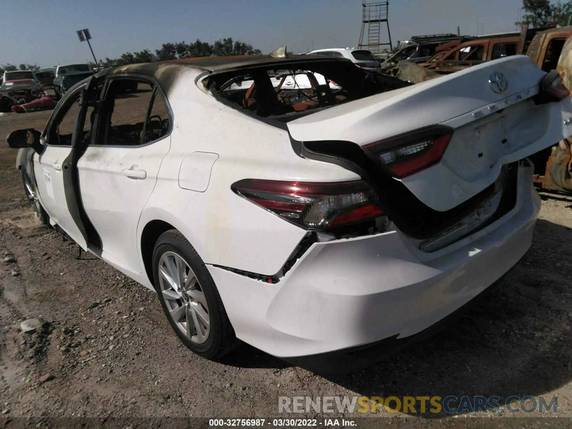 3 Photograph of a damaged car 4T1C11AK8MU559340 TOYOTA CAMRY 2021