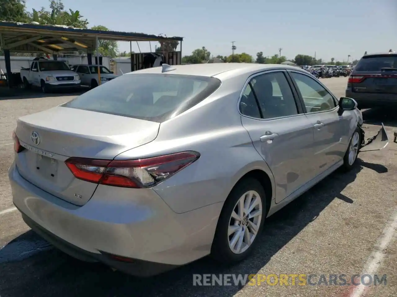 4 Photograph of a damaged car 4T1C11AK8MU562884 TOYOTA CAMRY 2021