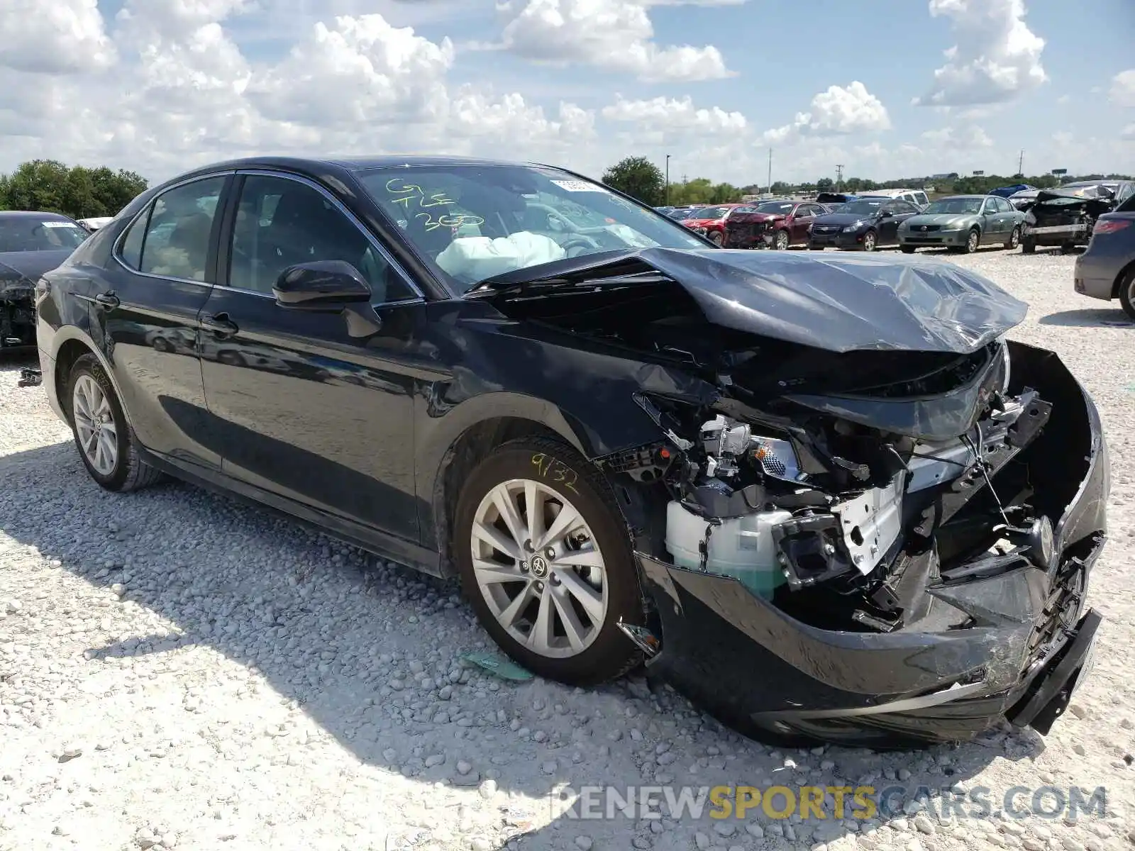 1 Photograph of a damaged car 4T1C11AK8MU572198 TOYOTA CAMRY 2021