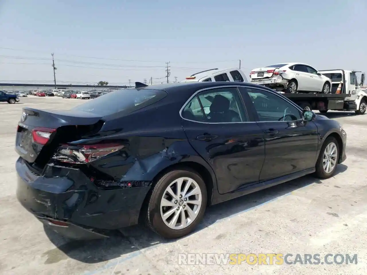 4 Photograph of a damaged car 4T1C11AK9MU412671 TOYOTA CAMRY 2021