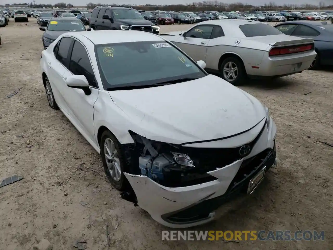 1 Photograph of a damaged car 4T1C11AK9MU420284 TOYOTA CAMRY 2021