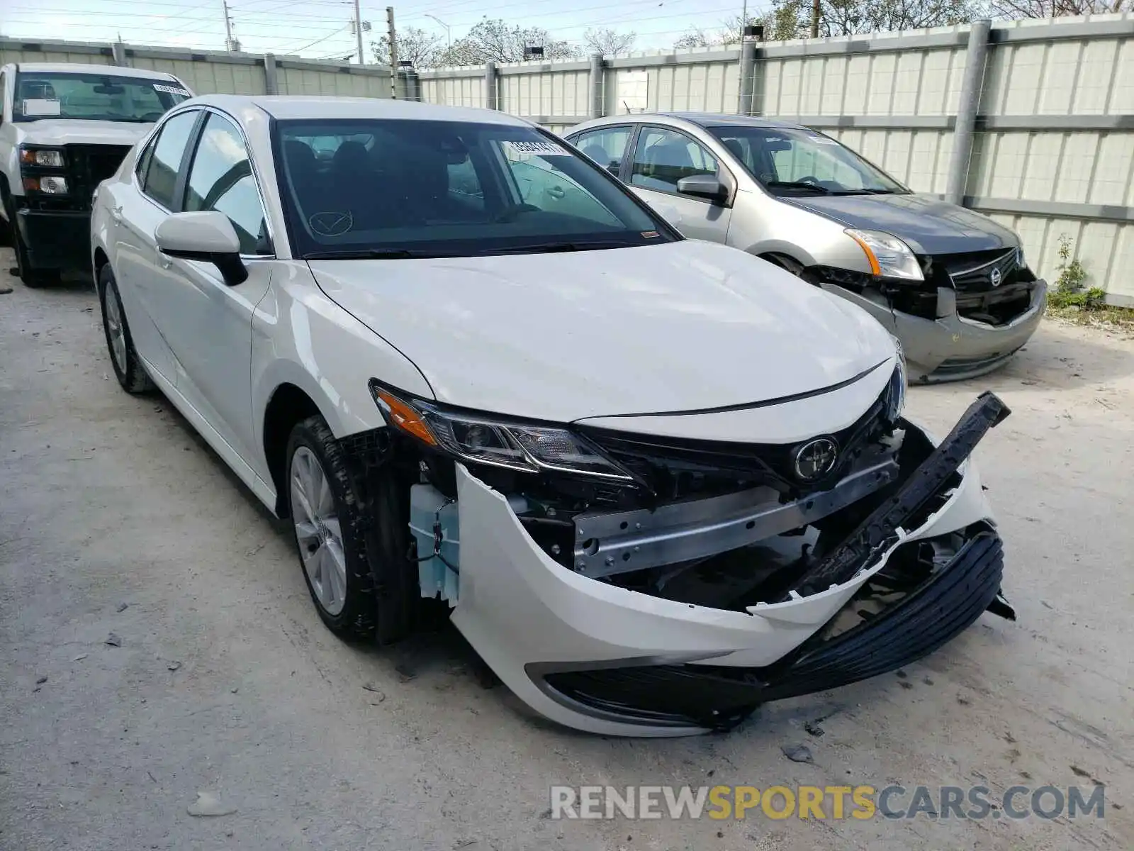 1 Photograph of a damaged car 4T1C11AK9MU427896 TOYOTA CAMRY 2021