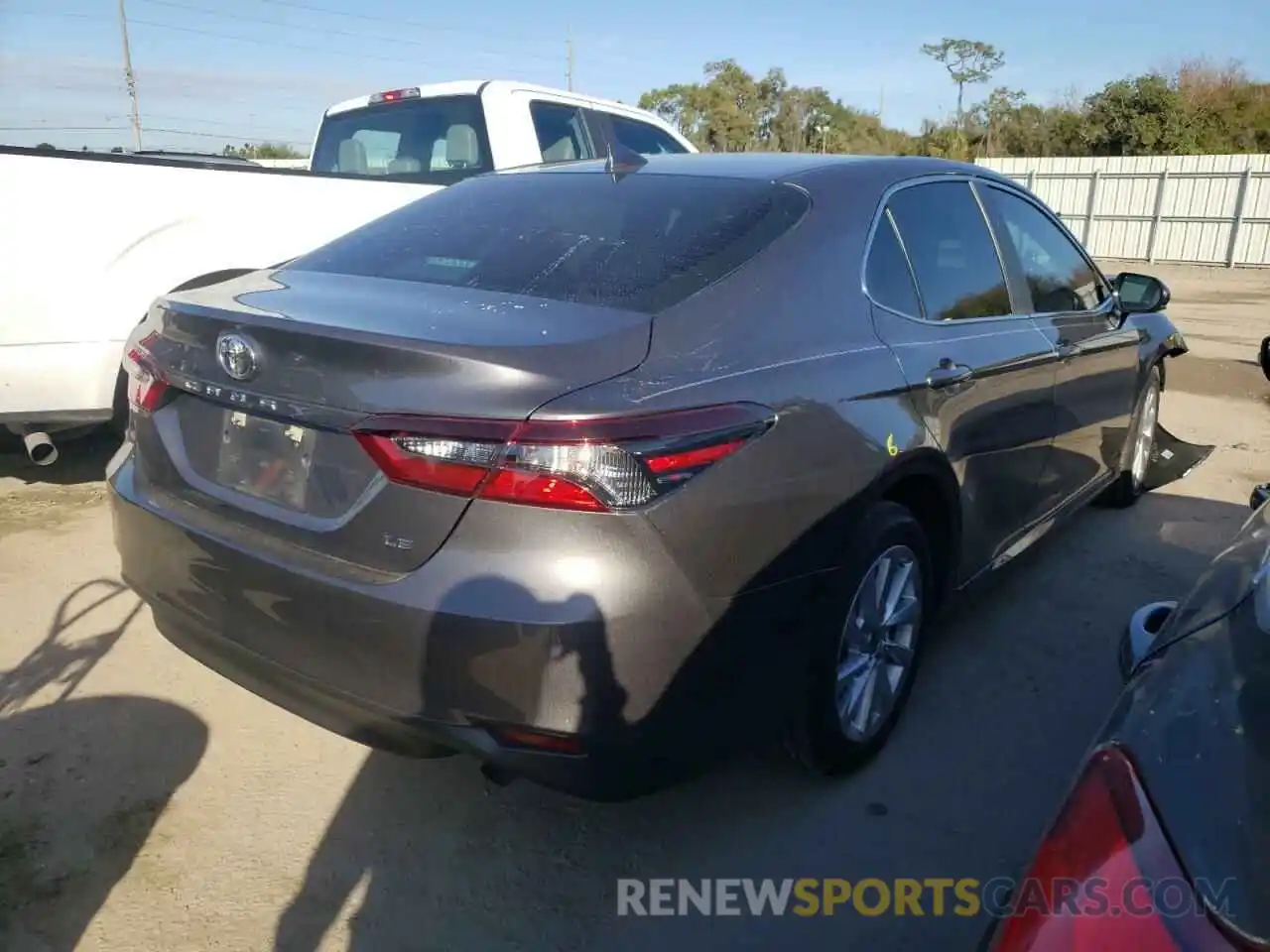 4 Photograph of a damaged car 4T1C11AK9MU439269 TOYOTA CAMRY 2021