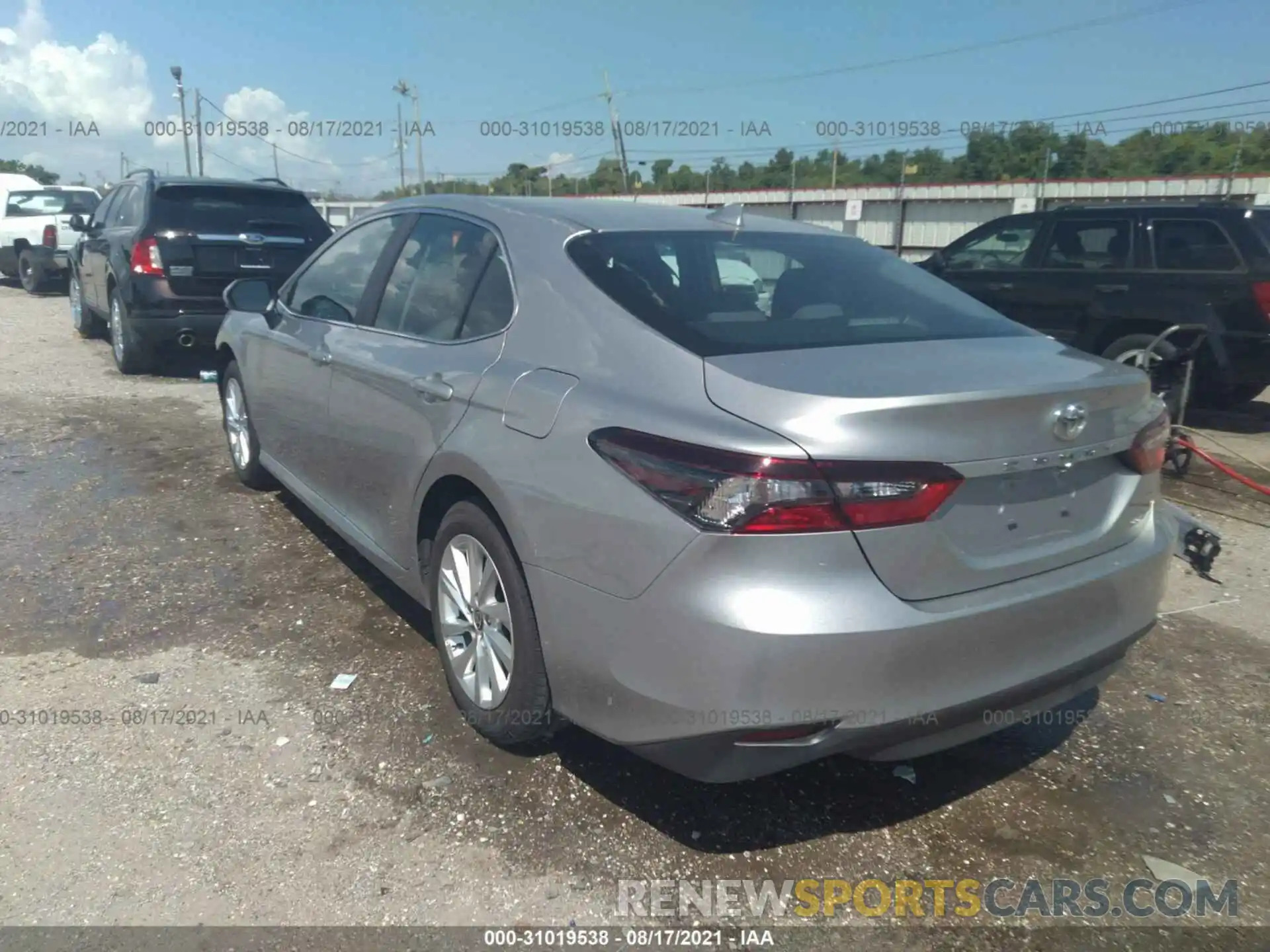 3 Photograph of a damaged car 4T1C11AK9MU441555 TOYOTA CAMRY 2021