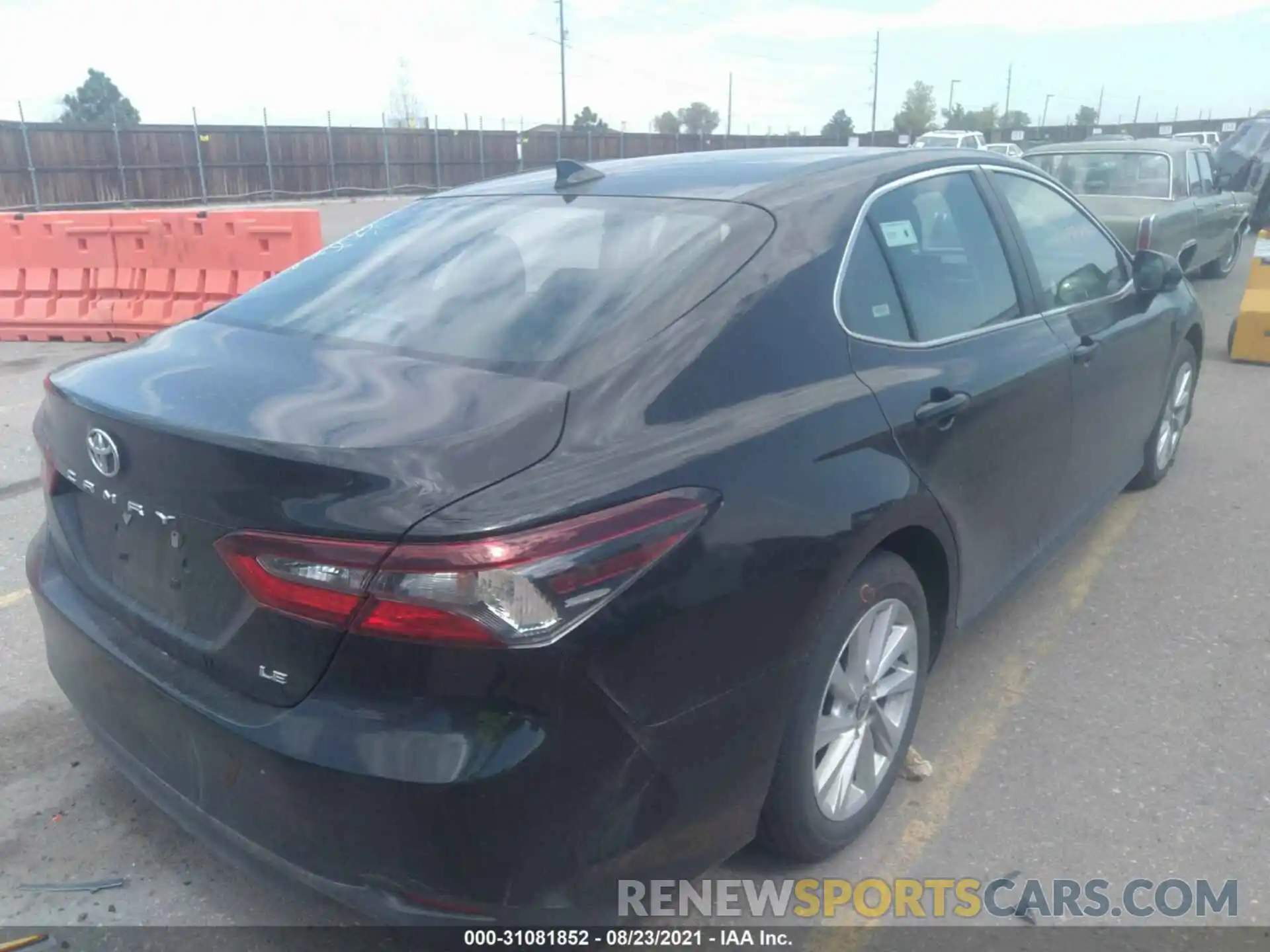 4 Photograph of a damaged car 4T1C11AK9MU463541 TOYOTA CAMRY 2021