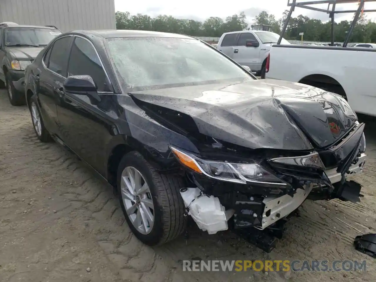 1 Photograph of a damaged car 4T1C11AK9MU477004 TOYOTA CAMRY 2021