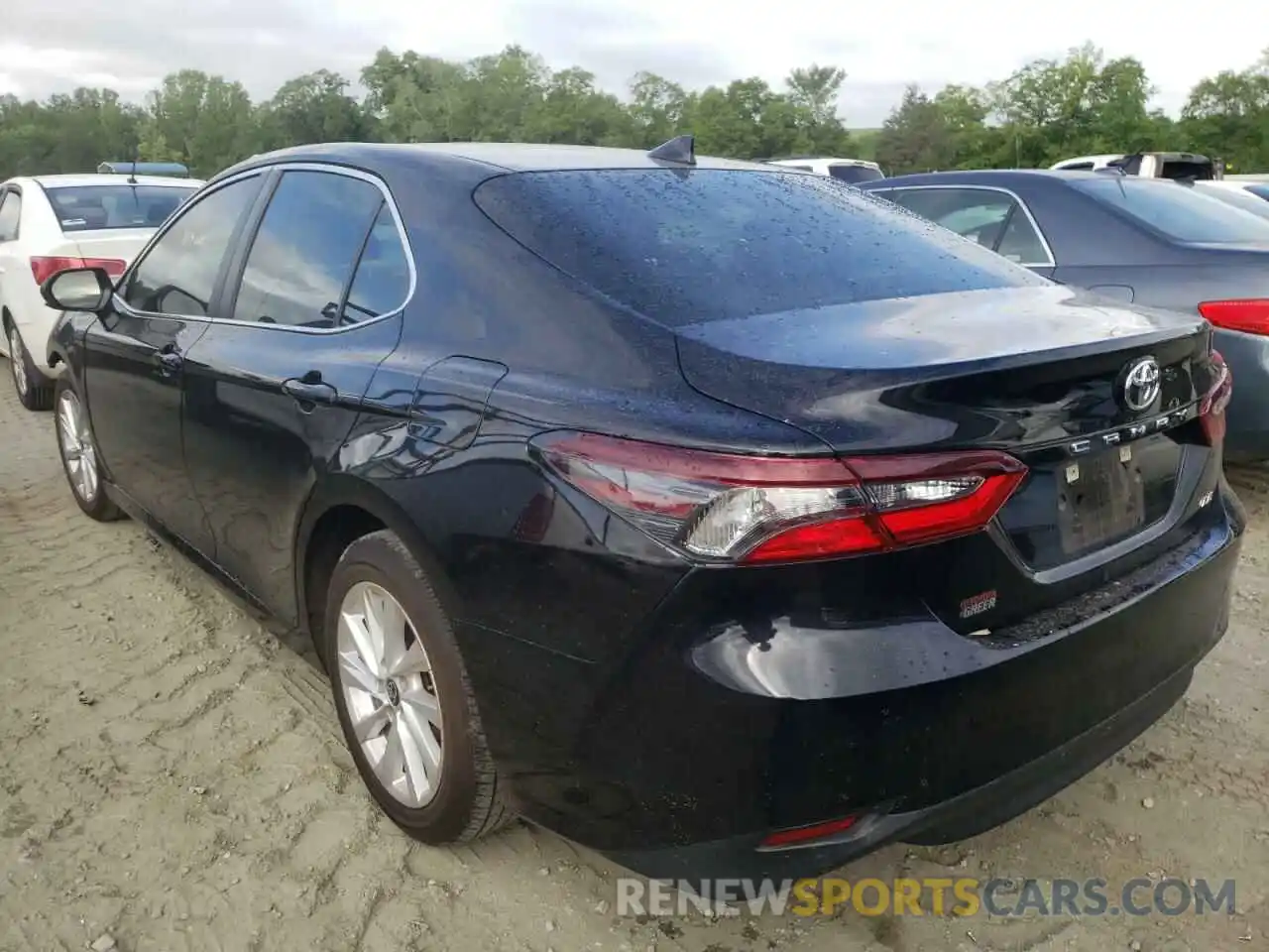 3 Photograph of a damaged car 4T1C11AK9MU477004 TOYOTA CAMRY 2021