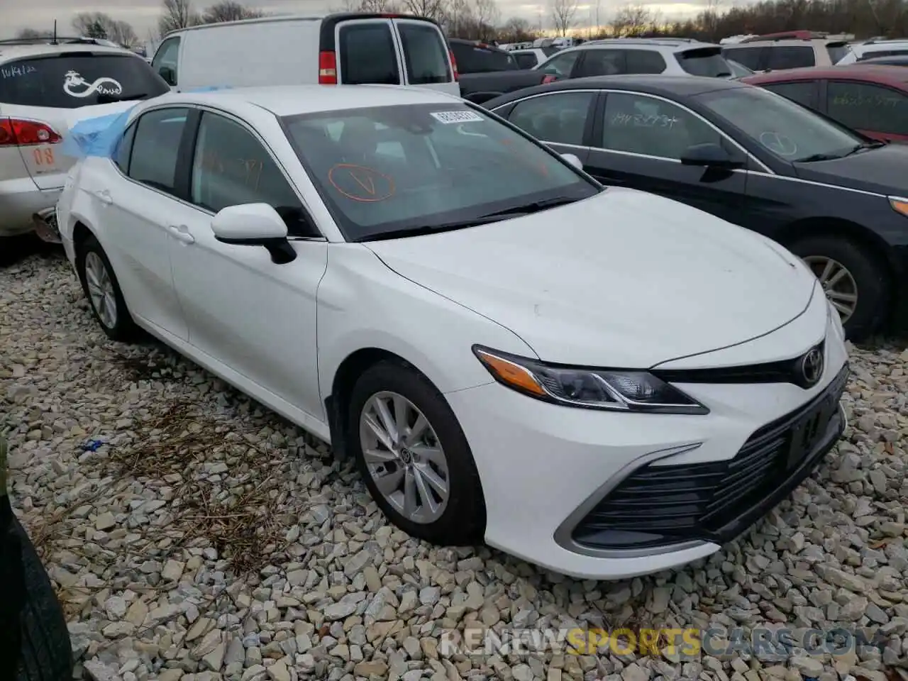 1 Photograph of a damaged car 4T1C11AK9MU528243 TOYOTA CAMRY 2021