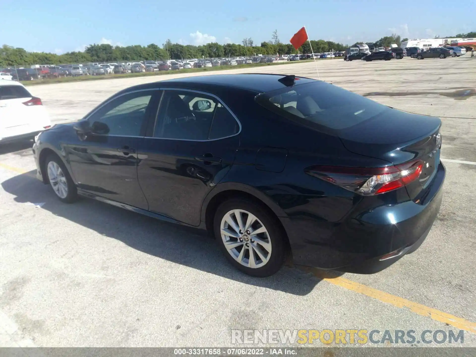 3 Photograph of a damaged car 4T1C11AK9MU529036 TOYOTA CAMRY 2021