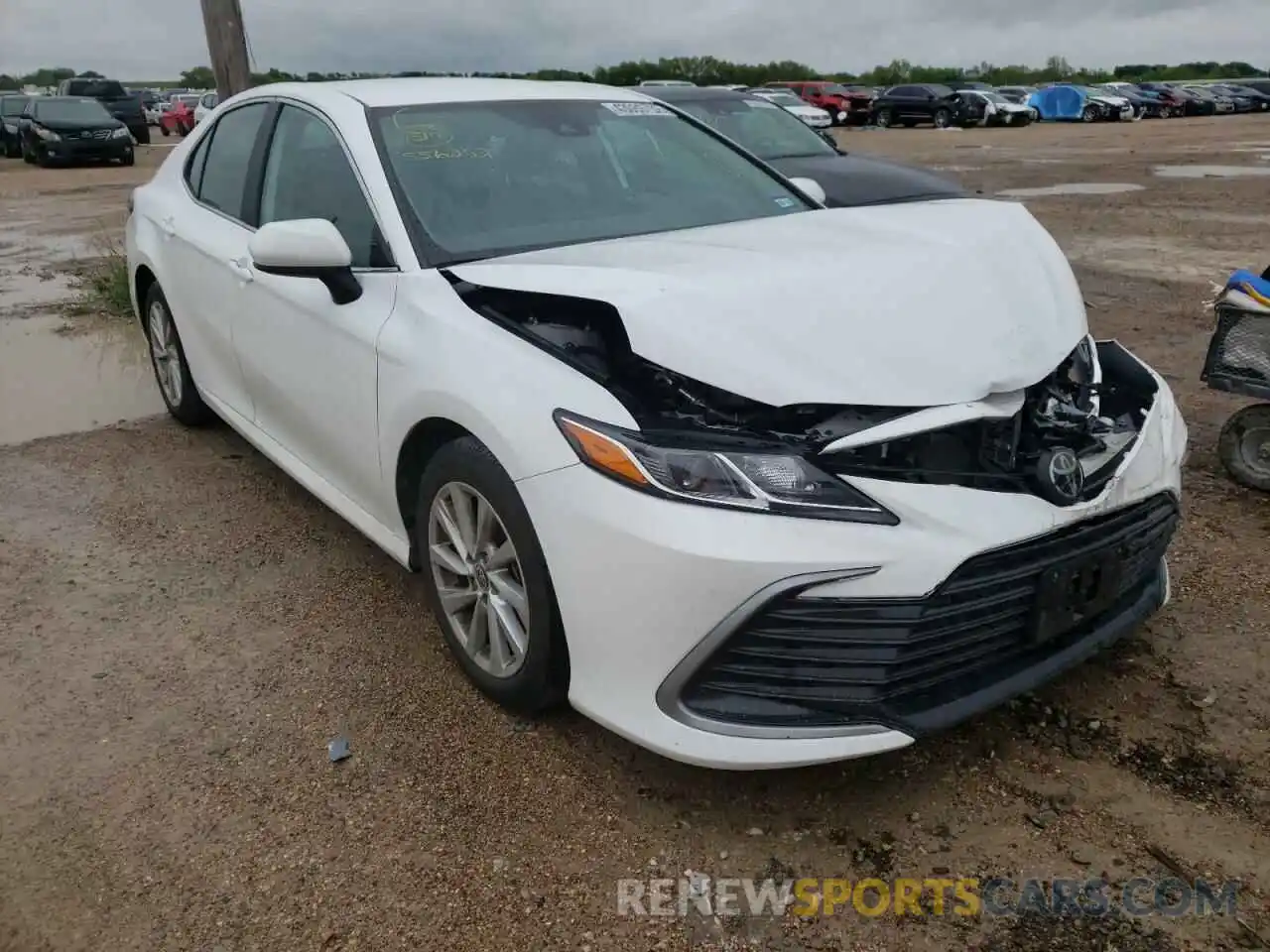 1 Photograph of a damaged car 4T1C11AK9MU556253 TOYOTA CAMRY 2021