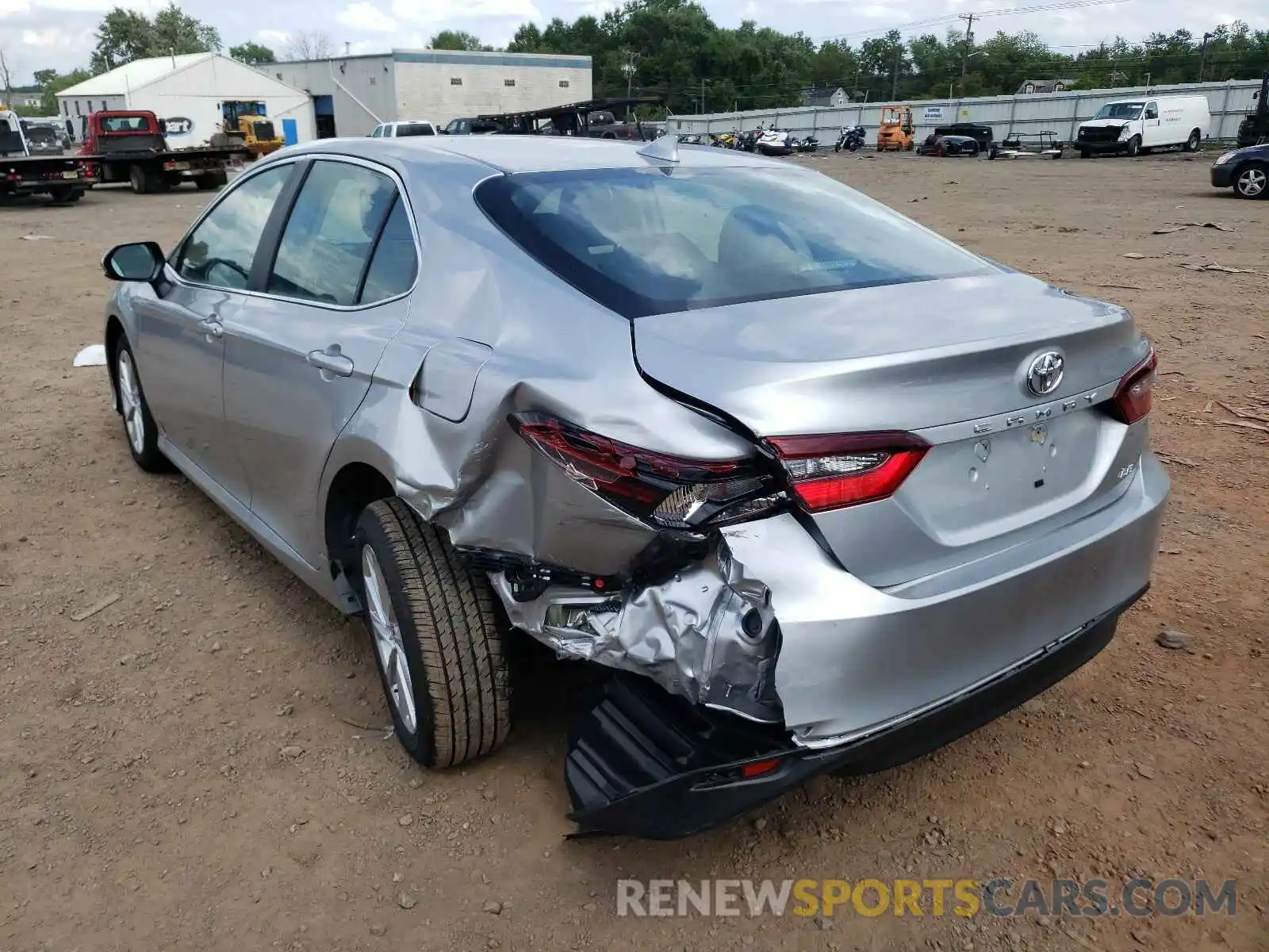 3 Photograph of a damaged car 4T1C11AK9MU573568 TOYOTA CAMRY 2021